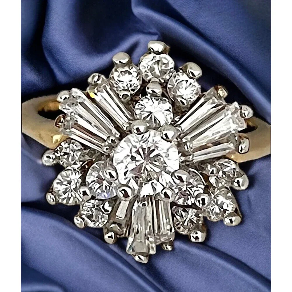 Vintage 1970s Ring Size 5 Uncas CZ Cluster Starburst Gold Plated - 14Q
